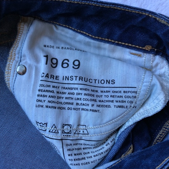 Gap Women’s 1969 Modern Flare Dark Wash Jeans, Size 29 Regular - Picture 6 of 16